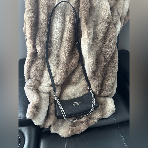 Coach Black Leather Charlotte Chain Shoulder & Crossbody Bag 🖤🩶 - Picture 2 of 8